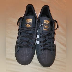 Adidas Superstar Sneakers Black/White Matte Finish. Size 14.